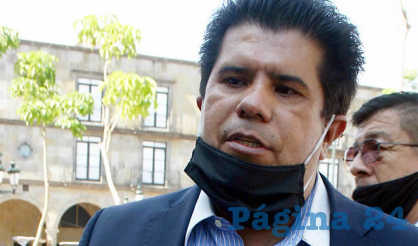 José Antonio Velazco, secretario de la Organización Mexicana Universal, dijo que interpusieron una demanda de amparo ante las autoridades federales pues acusan a Enrique Alfaro de usurpar funciones que no tiene para llevar a cabo dicho paro el paro total de actividades en Jalisco