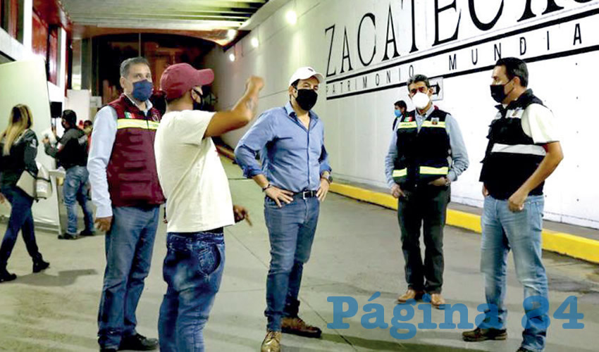 El alcalde capitalino precisó que se han estado atendiendo puentes peatonales, vehiculares, desniveles y accesos a bulevares donde también se sustituye la iluminación por lámparas LED que brinden una mayor seguridad a puentes como el de Plaza Bicentenario