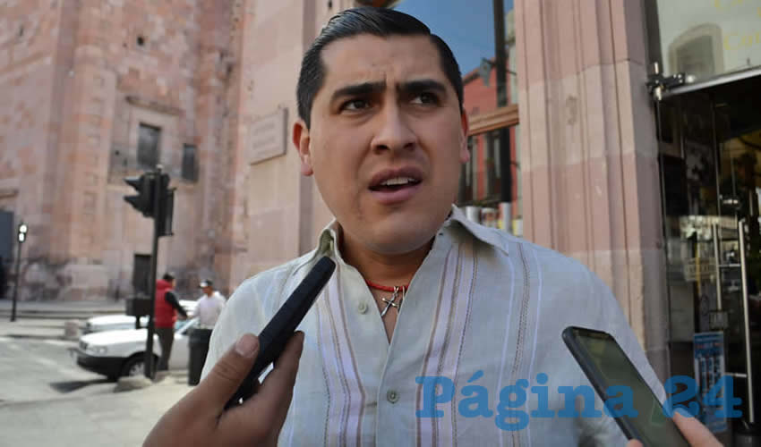 Carlos Peña Badillo, director del Instituto Zacatecano de Educación para Adultos (IZEA) (Foto Archivo Página 24)