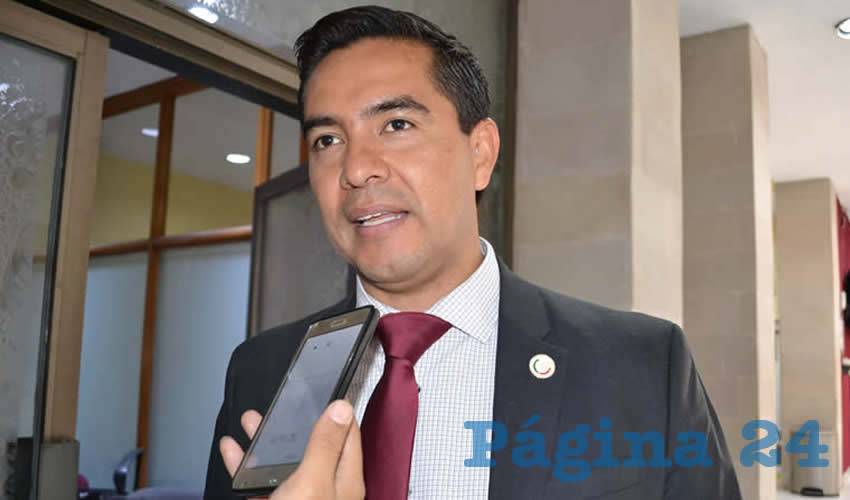 Raúl Ulloa Guzmán, del Partido Encuentro Social (PES) (Foto: Archivo Página 24)