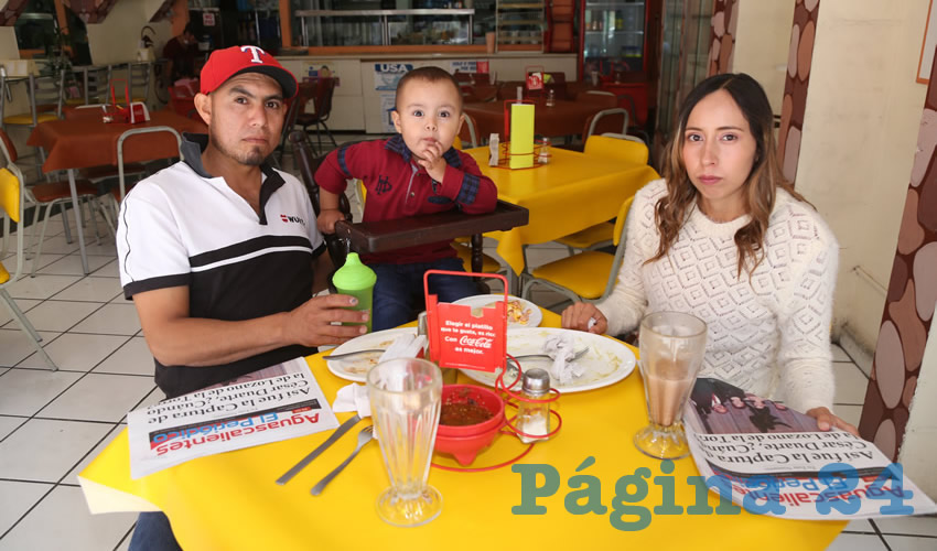 En Fuente de Sodas Mapi desayunaron Salvador Ramos Hern&aacute;ndez, su hijo Cristopher Ramos Zacar&iacute;as y Brenda Zacar&iacute;as Becerra