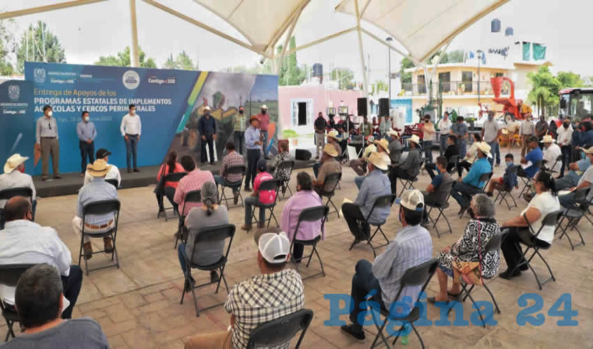 El Gobernador del Estado, Martín Orozco Sandoval inició la entrega de apoyos para implementos agrícolas y cercos perimetrales