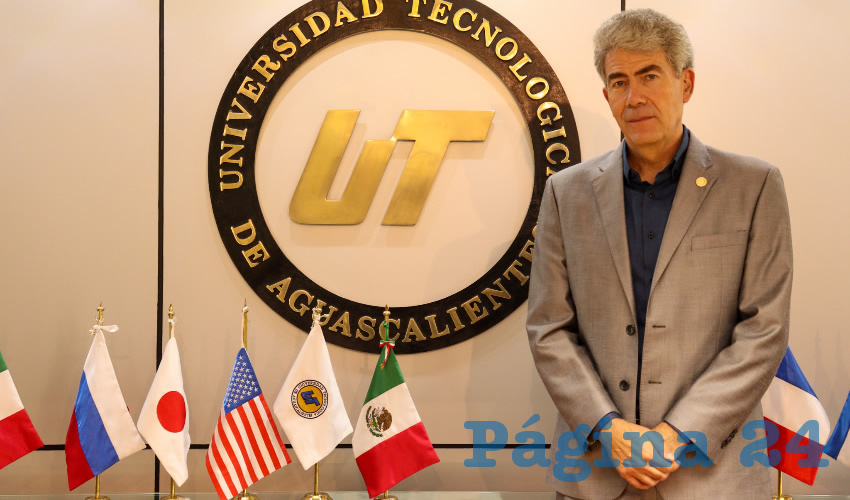 El rector mencion&oacute; que vigilar&aacute; que los programas educativos que ofrece la instituci&oacute;n sigan estando siempre a la vanguardia