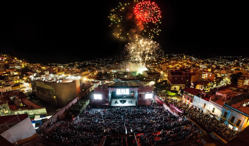 El FIC busca conectar con la audiencia m&aacute;s all&aacute; de lo presencial con contenidos que incorporan los recursos tecnol&oacute;gicos sin romper con la tradici&oacute;n de esta fiesta
