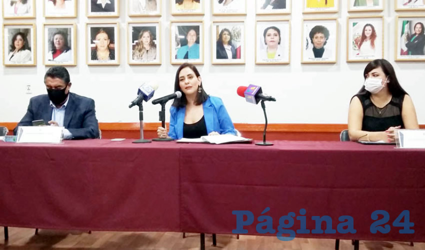 “A pesar de la difícil situación económica por la que estamos pasando desde hace cuatro meses con la pandemia, el gobierno sigue certificando rutas que no cumplen para que cobren 10 pesos. Así han ido vaciando los bolsillos y lastimando la economía” de los jaliscienses, tronó la diputada priísta Mariana Fernández/Foto: Archivo Página 24