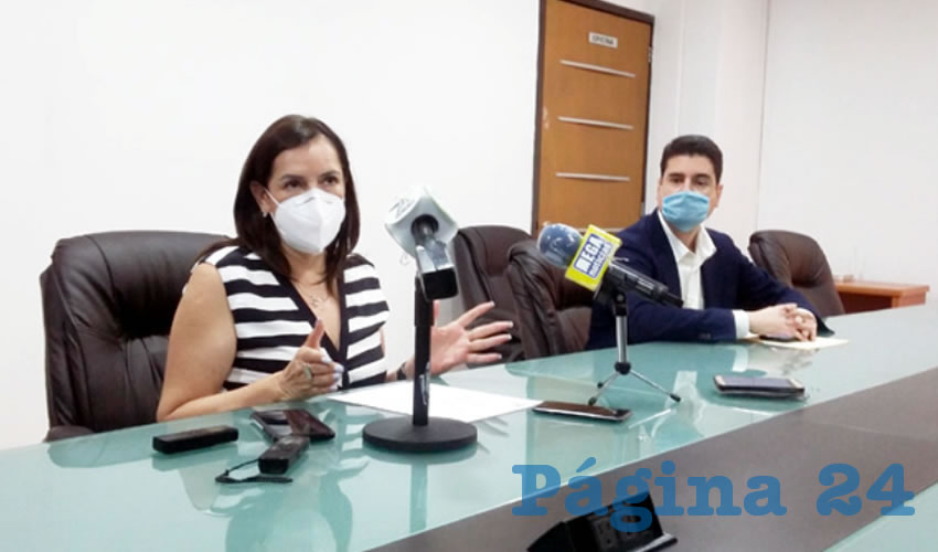 “Hoy que están en el poder llevan a cabo una serie de prácticas que en el pasado criticaron y señalaron”, tronó Verónica Flores, secretaria del partido en Jalisco/Fotos: Francisco Tapia