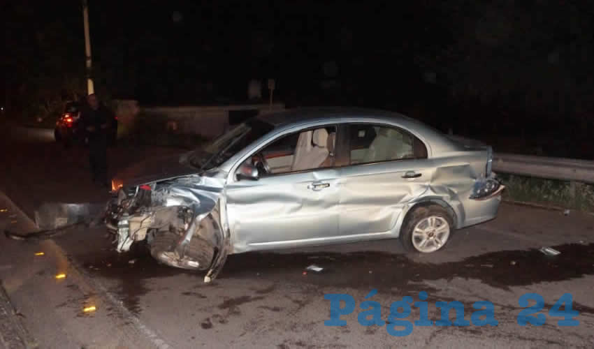 El carro Chevrolet Aveo plata que manejaba el ebrio Adán “N” “N”, de 18 años
