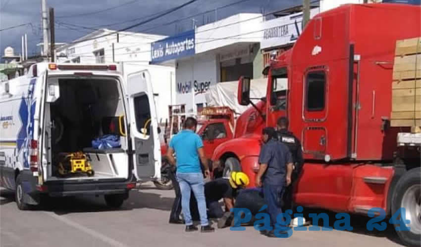 El fatal percance ocurri&oacute; sobre bulevar Rodolfo Landeros Gallegos, cerca de la intersecci&oacute;n con calle Primera Valle de Huej&uacute;car, en Calvillo