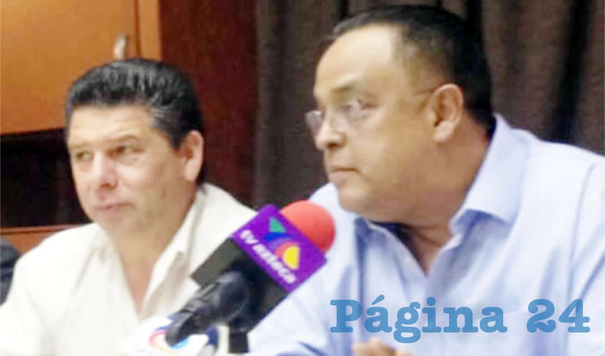 Salvador Cosío Gaona, presidente de la agrupación política Confío en México, exigió que no viajen más de 18 personas por camión, y que éste tenga mayor abasto en las horas pico; también pidió que se cumpla con los horarios escalonados de ingreso a trabajar, para mitigar la pandemia/Foto: Archivo Página 24
