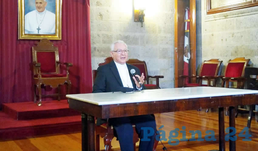 “Si no nos ponemos en la actitud de cooperar, de ser responsables de nuestra propia salud y de la salud de los demás, es obvio que pudieran las autoridades verse obligadas a cerrar las actividades que ya se retomaron”, señaló el cardenal José Francisco Robles/Foto: Elizabeth Ríos Chavarría