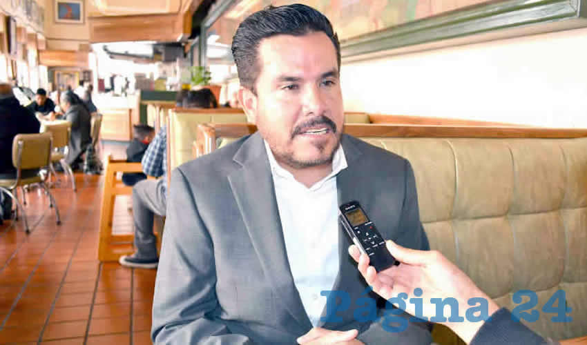 Daniel López Martínez, envió un mensaje al gobernador Alejandro Tello Cristerna para que ayude y “meta mano” al ISSSTE para que entreguen los restos de la enfermera Esthela Yesenia Torres Rodríguez, quien murió a de esta enfermedad el domingo 26 de julio (Foto Archivo Página 24)