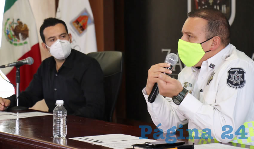 Ulises Mejía Haro, presidente municipal de Zacatecas, presentó el proyecto de transporte público denominado “Línea blanca contra el COVID-19”, a través del cual brindarán servicio gratuito al personal de salud de 14 unidades médicas públicas y privadas (Foto Cortesía)