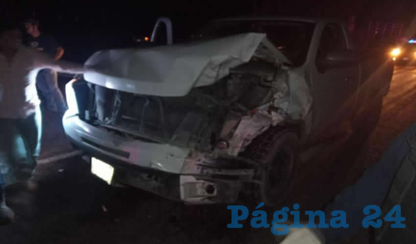 La unidad Chevrolet Silverado se accidente en la carretera estatal 42, que conduce a la comunidad Salto de los Salado