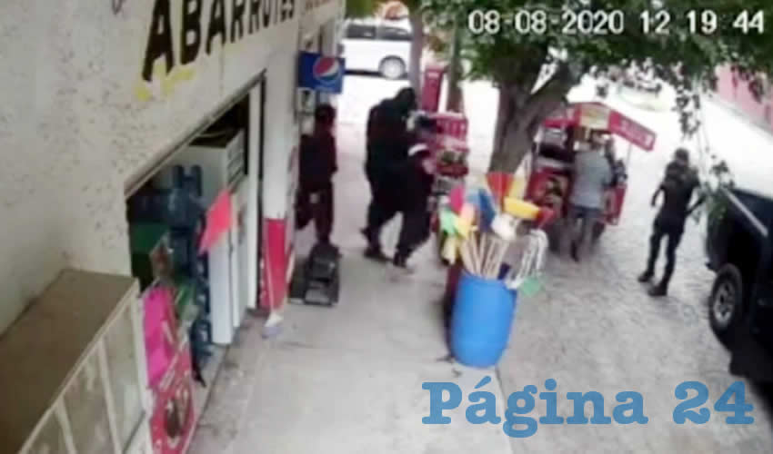 Elementos de la policía detuvieron arbitrariamente a un hombre el sábado 8 de agosto, 24 horas después no se sabe nada de su paradero/Foto: Especial