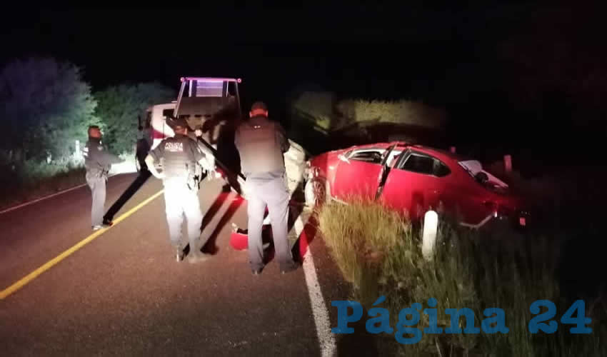 Mar&iacute;a Mercedes &ldquo;N&rdquo; &ldquo;N&rdquo;, de 41 a&ntilde;os, volc&oacute; su carro en la carretera estatal 126, en Asientos