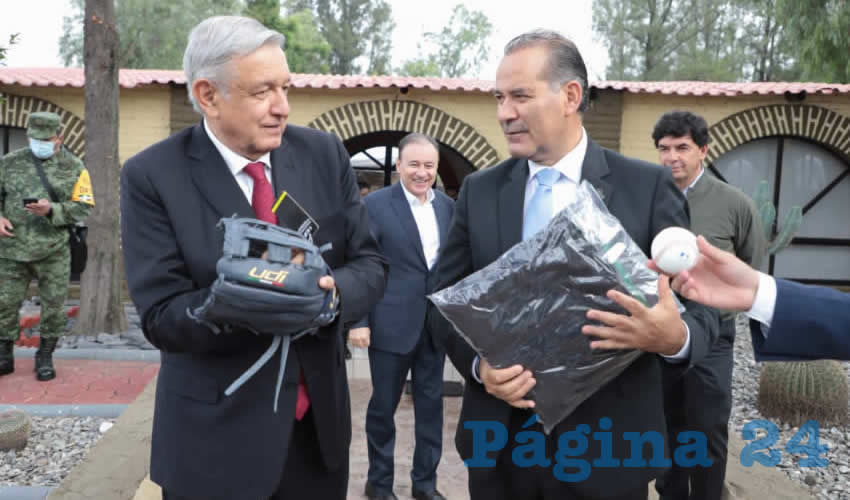 En esta reunión, Orozco Sandoval y López Obrador además compartieron, en una amena charla, su afición por el béisbol