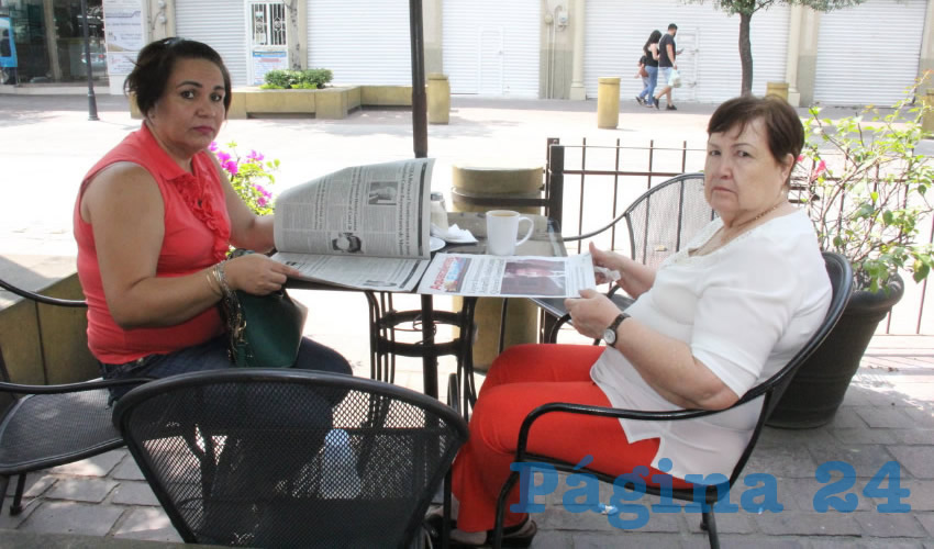 En el restaurante Las Antorchas desayunaron Julieta Ochoa y Amparo Esparza