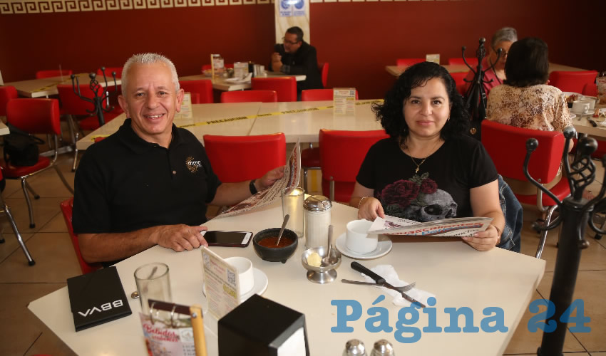 En el restaurante Mitla desayunaron Daniel Morales Carre&ntilde;o y Claudia S&aacute;nchez Garc&iacute;a
