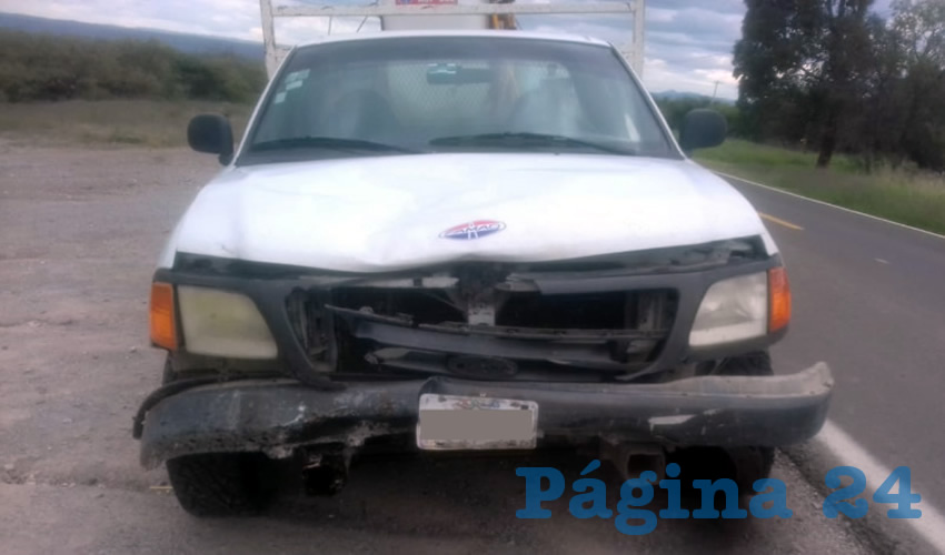 Hugo Gilberto “N” “N”, de 28 años, fue embestido por esta camioneta Ford, que conducía el cafre Armando “N” “N”, de 41 años