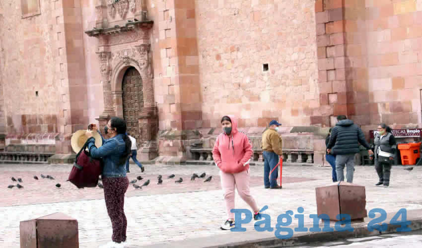 De acuerdo a la última actualización del semáforo epidemiológico, Zacatecas pasó del color rojo, de riesgo máximo, a color naranja, de riesgo alto, y estará en este color durante las próximas dos semanas, desde hoy 31 de agosto hasta septiembre 13 (Foto Rocío Castro Alvarado)