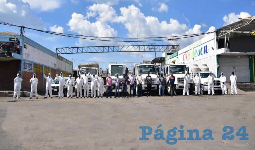 Utilizaron 2 mil litros de desinfectante y participaron 13 trabajadores del Departamento de Aseo P&uacute;blico