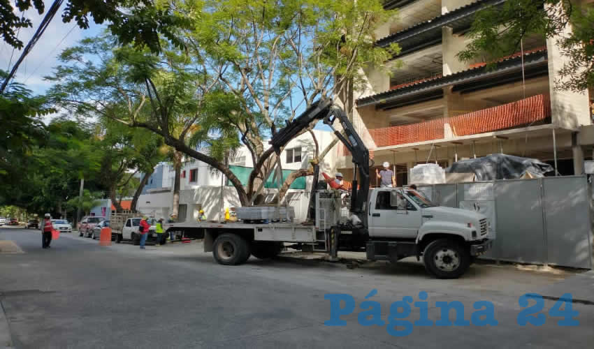 El edificio ilegal de ocho pisos se ubica en la calle la Mar Tirreno, en la colonia Country Club de Guadalajara/Foto: Rafael Hernández