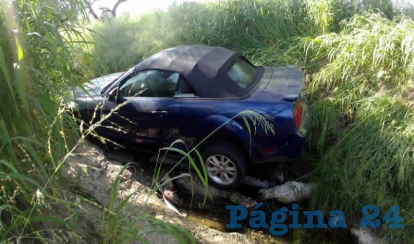 Borracho se quedó sin su Mustang, al terminar la parranda en el arroyo El Molino