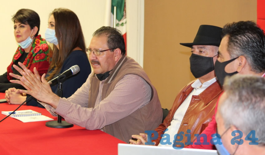Reginaldo Sandoval Flores, coordinador del grupo parlamentario del Partido del Trabajo (PT) en la Cámara de Diputados señaló que, al gobernador de Zacatecas, Alejandro Tello Cristerna, le correspondía realizar las denuncias contra quien dejó endeudado a Zacatecas, pero no quiso (Foto: Cortesía)