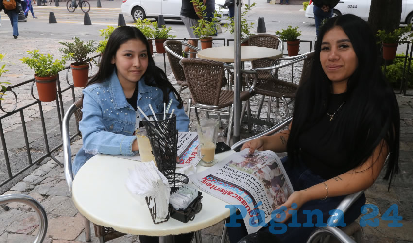 En Caf&eacute; Catedral departieron Cristina Torres Rodr&iacute;guez y Ver&oacute;nica Torres Rodr&iacute;guez