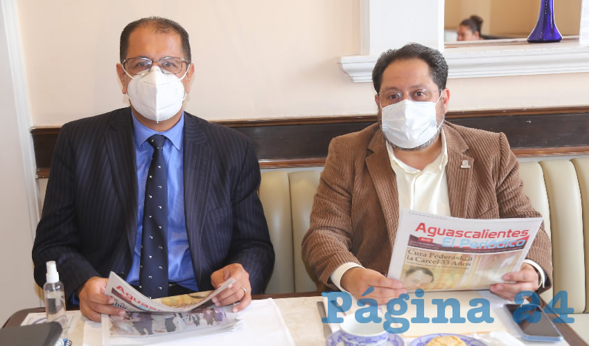 En Sanborns Francia desayunaron Rub&eacute;n Cardona Rivera y Felipe Lozano Ram&iacute;rez