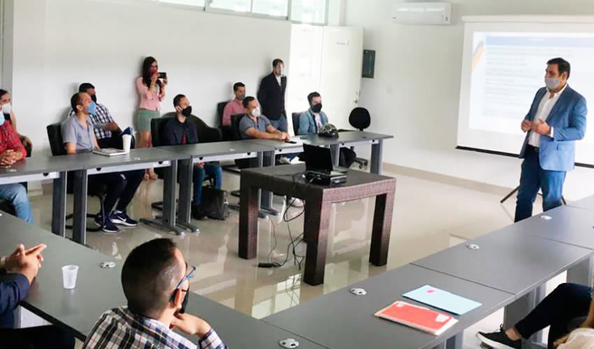 Los programas académicos de posgrado que ofrece la UPA se han convertido en una excelente opción para tener acceso a mejores oportunidades laborales