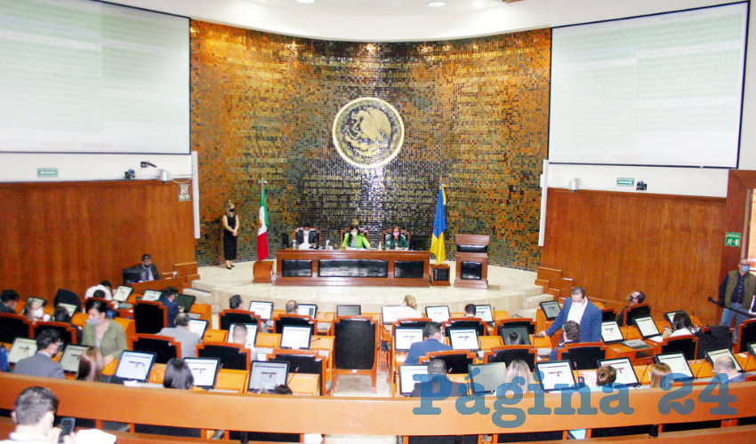 Como de costumbre, los diputados prefirieron dar salida a iniciativas “de relumbrón”, que aportan poco a Jalisco; si de verdad les interesara el bien superior de los menores, mejor que se pongan a trabajar en el grave problema que predomina en albergues y estancias infantiles del DIF/Foto: Francisco Tapia