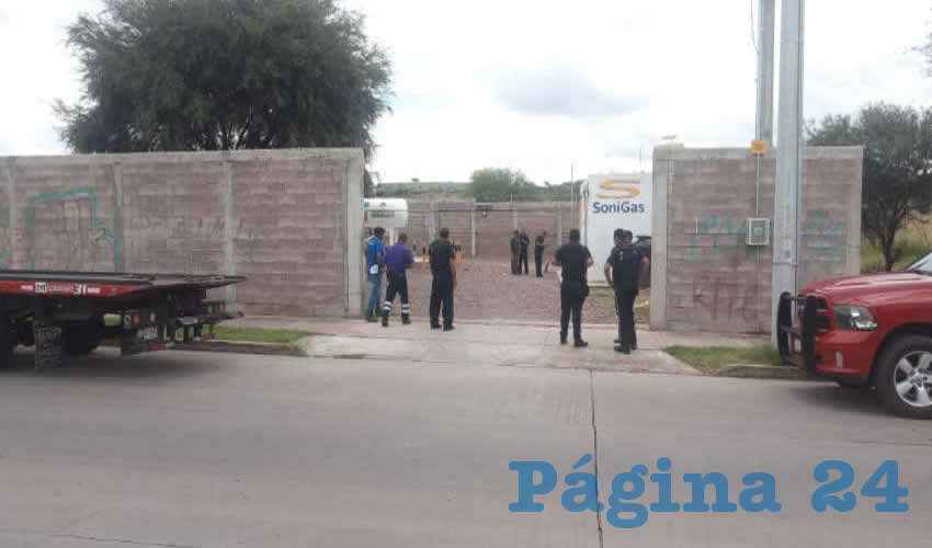 El negocio “visitado” por los dos asaltantes, situado en avenida Constitución
