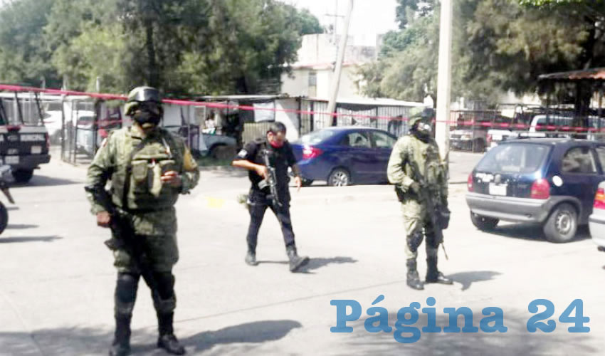 Dos mujeres y dos hombres fueron asesinadas la tarde del viernes 11 en la colonia Fovissste Miravalle. Fue a las 15:00 horas que los servicios de emergencia atendieron el reporte de varias personas baleadas en la vía pública por el cruce de las calles Río Tomatlán y Teatro de las Américas/Foto: Especial