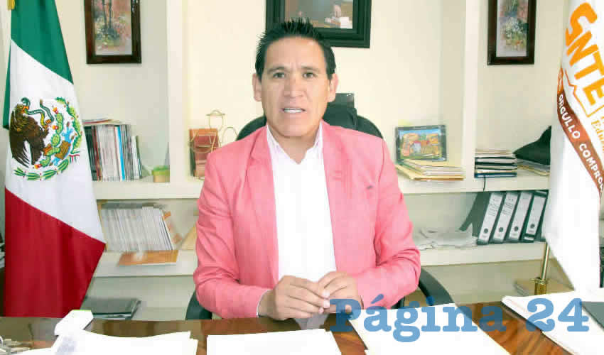 Omar Castruita Pérez, líder de la Sección 56 del Sindicato Nacional de Trabajadores de la Educación (SNTE) (Foto Archivo Página 24)