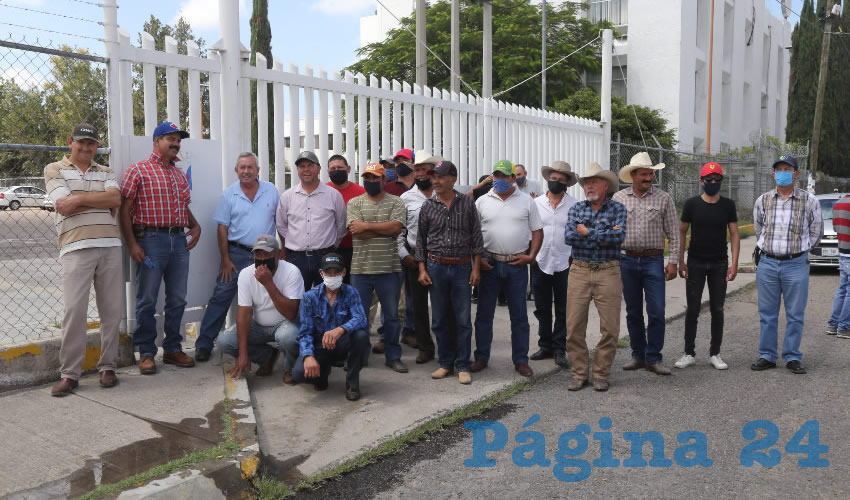 Productores de leche se manifestaron en Liconsa (Foto: Eddylberto Luévano Santillán)