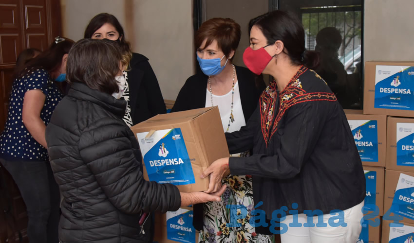Se inici&oacute; la entrega de apoyos alimentarios a cerca de mil 800 familias que forman parte del Voluntariado del DIF Estatal