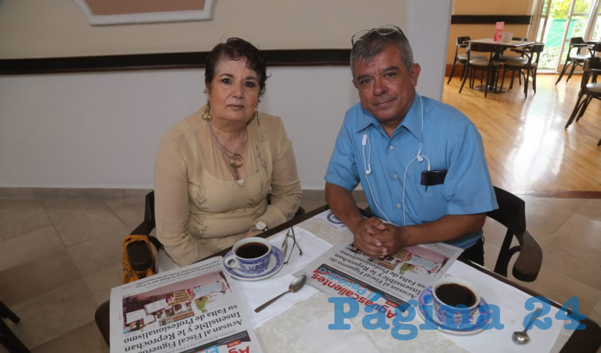En Sanborns Francia desayunaron Francis Muñoz Jiménez y Eulogio Templos Díaz