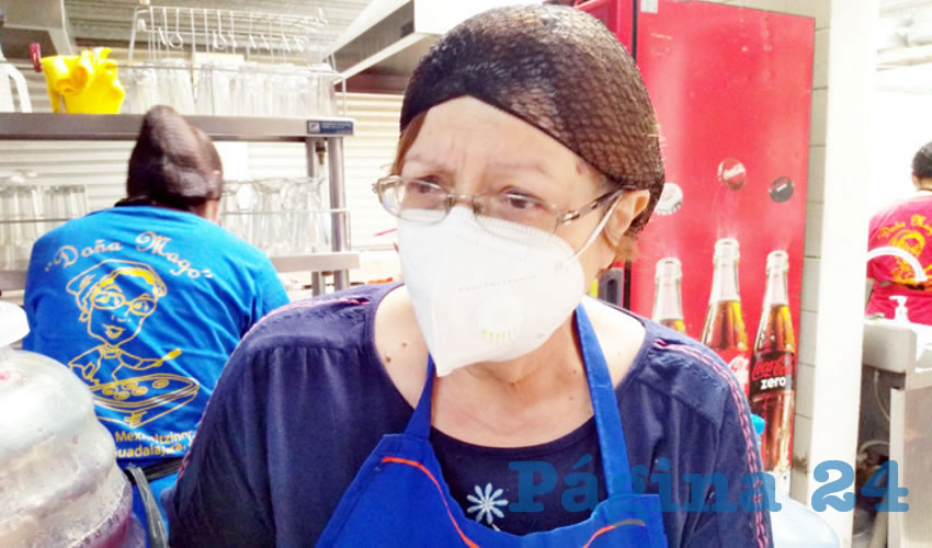 “Mientras no den nada por escrito no se ha hecho nada, estamos esperando a que se entregue la minuta firmada por el presidente y nuestros compañeros”, explicó Margarita Michel, representante de locatarios del mercado Mexicaltzingo/Foto: Francisco Tapia