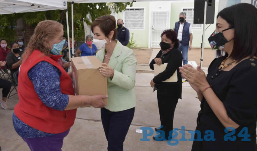 Ram&iacute;rez de Orozco agradeci&oacute; a todos los presentes la confianza en la instituci&oacute;n y ese inter&eacute;s que tienen por aprender y fortalecer su n&uacute;cleo familiar