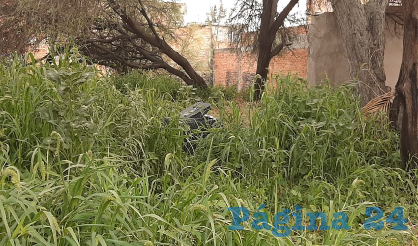 La caja fuerte fue encontrada ayer en un terreno baldío del fraccionamiento El Cóbano,