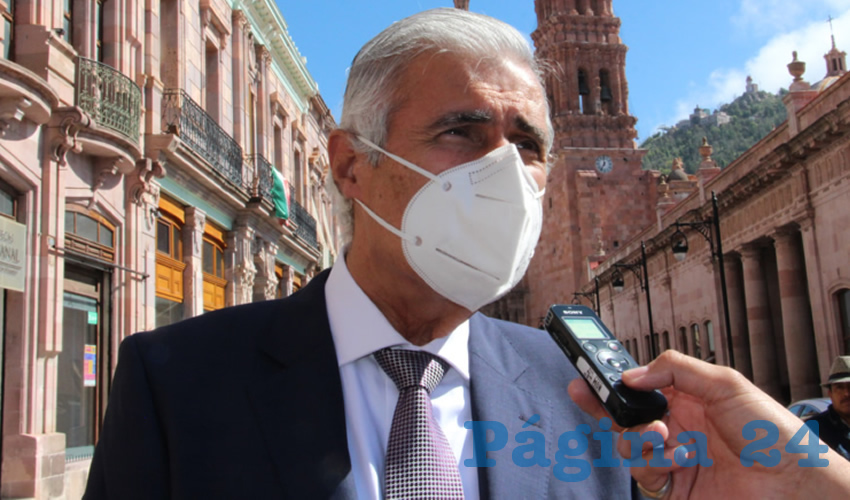En el Teatro Fernando Calderón, el José Narro Céspedes rindió su segundo informe de actividades legislativas (Foto: Rocío Castro Alvarado)