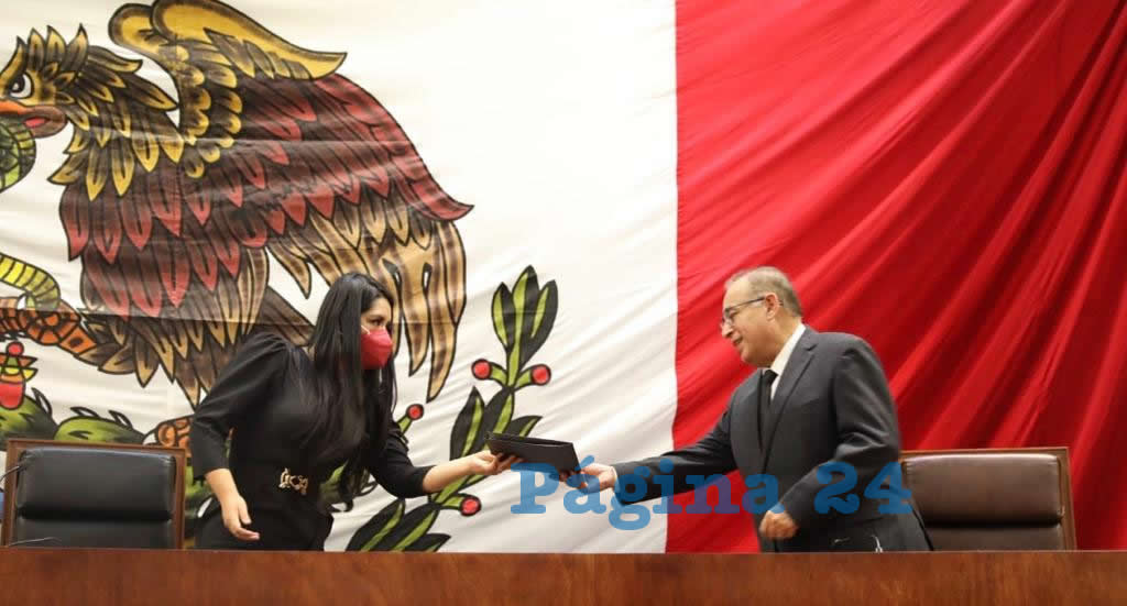 En sesión solemne del Congreso del Estado, Arturo Nahle García, magistrado presidente del Tribunal Superior de Justicia del Estado de Zacatecas (TSJEZ), presentó el informe sobre las labores que ha realizado el Poder Judicial en los últimos 12 meses (Foto: Cortesía)