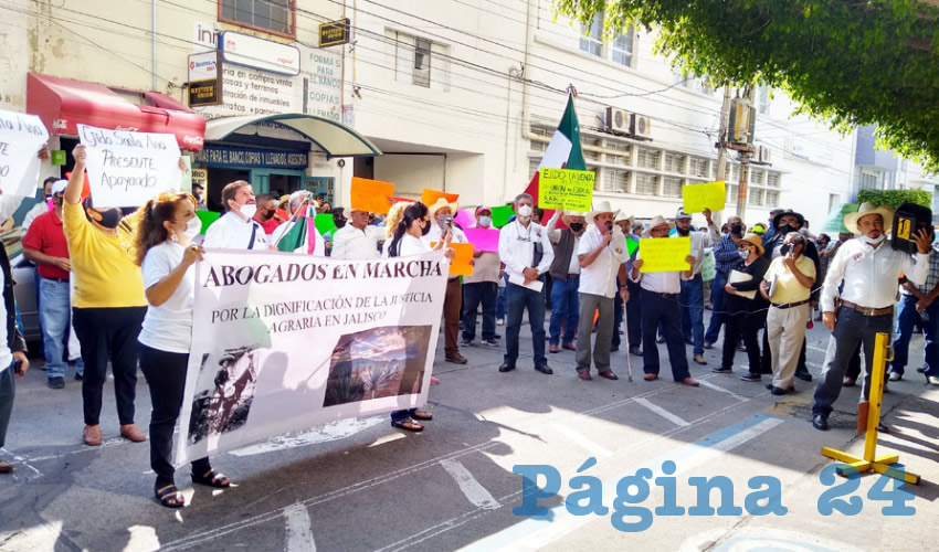 Con la excusa de la pandemia por COVID-19, las oficinas del Registro Agrario Nacional permanecen cerradas desde marzo pasado; es una situación aberrante que complica el acceso a la seguridad de la tenencia de las tierras para miles de campesinos, denunciaron los afectados y sus abogados/Foto: Elizabeth Ríos Chavarría