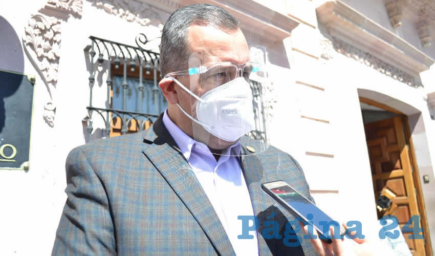 Uriel Márquez Cristerna, magistrado presidente del Tribunal de Justicia Administrativa del Estado de Zacatecas, expuso que desde este juzgado están impulsando el tema de la digitalización y el uso de nuevas herramientas para trabajar (Foto: Merari Martínez)