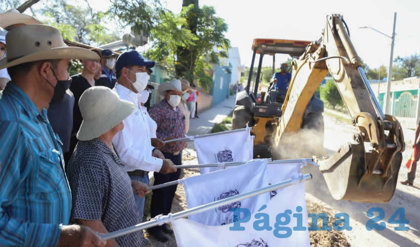 Con una inversión cercana a 20 millones de pesos, el gobernador Martín Orozco Sandoval encabezó el arranque de obras en calles de delegaciones rurales