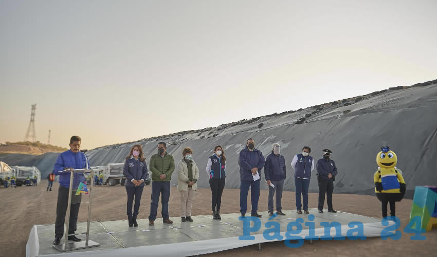 Se instaló geomembrana sintética HDRE en cerca de 40 mil metros cuadrados, además de la cimentación de dos fosas para el manejo adecuado de lixiviados