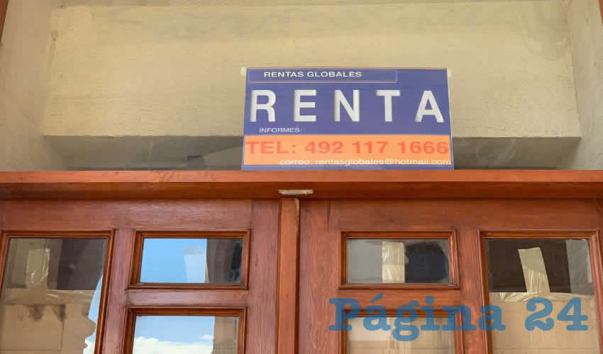 En las calles Ramón López Velarde, Vicente Guerrero, Tacuba, Allende, Doctor Hierro, Genaro Codina y en la avenida Hidalgo es donde se han colocado mensajes que indican que los locales nuevamente están en renta (Foto: Merari Martínez)