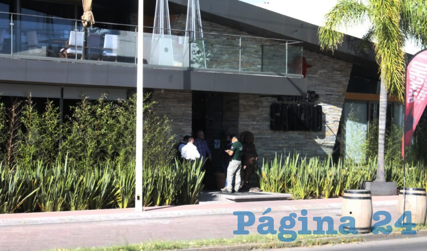 Una pareja fue asaltada cerca del restaurante Las Costillas de Sancho, situado en avenida Aguascalientes Norte 402