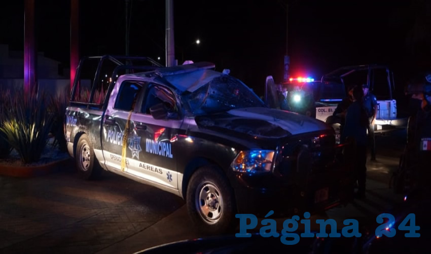 Así quedó la unidad oficial Dodge Ram doble cabina, que conducía el uniformado estatal Sergio Montoya, el cual fue hospitalizado